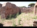 00883 ostia - regio ii - insula iv - terme di nettuno (ii,iv,2) - raum 7 - tepidarium - bli ri suedwesten - 06-2022.jpg